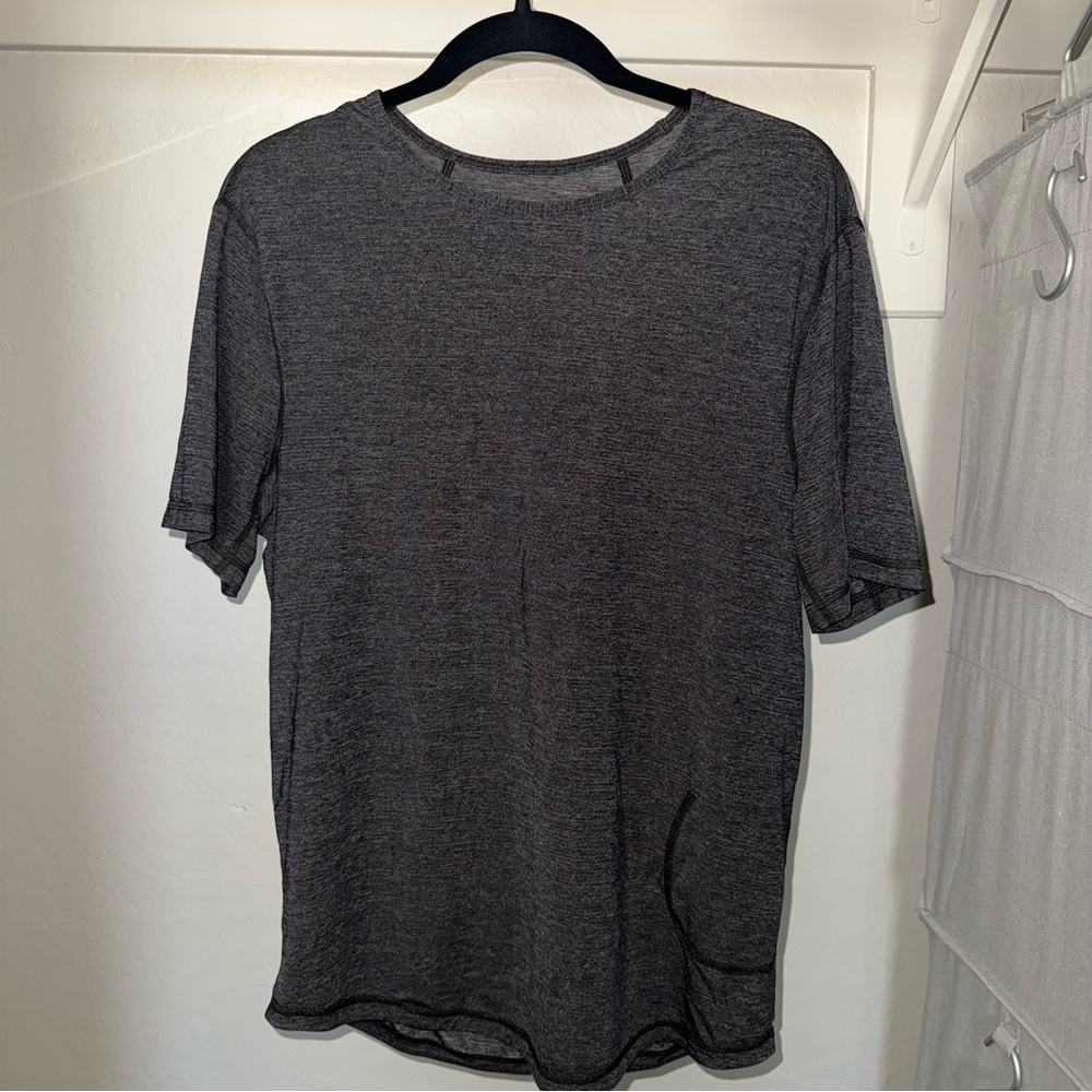 Lululemon Mens Gray Short Sleeve Tee